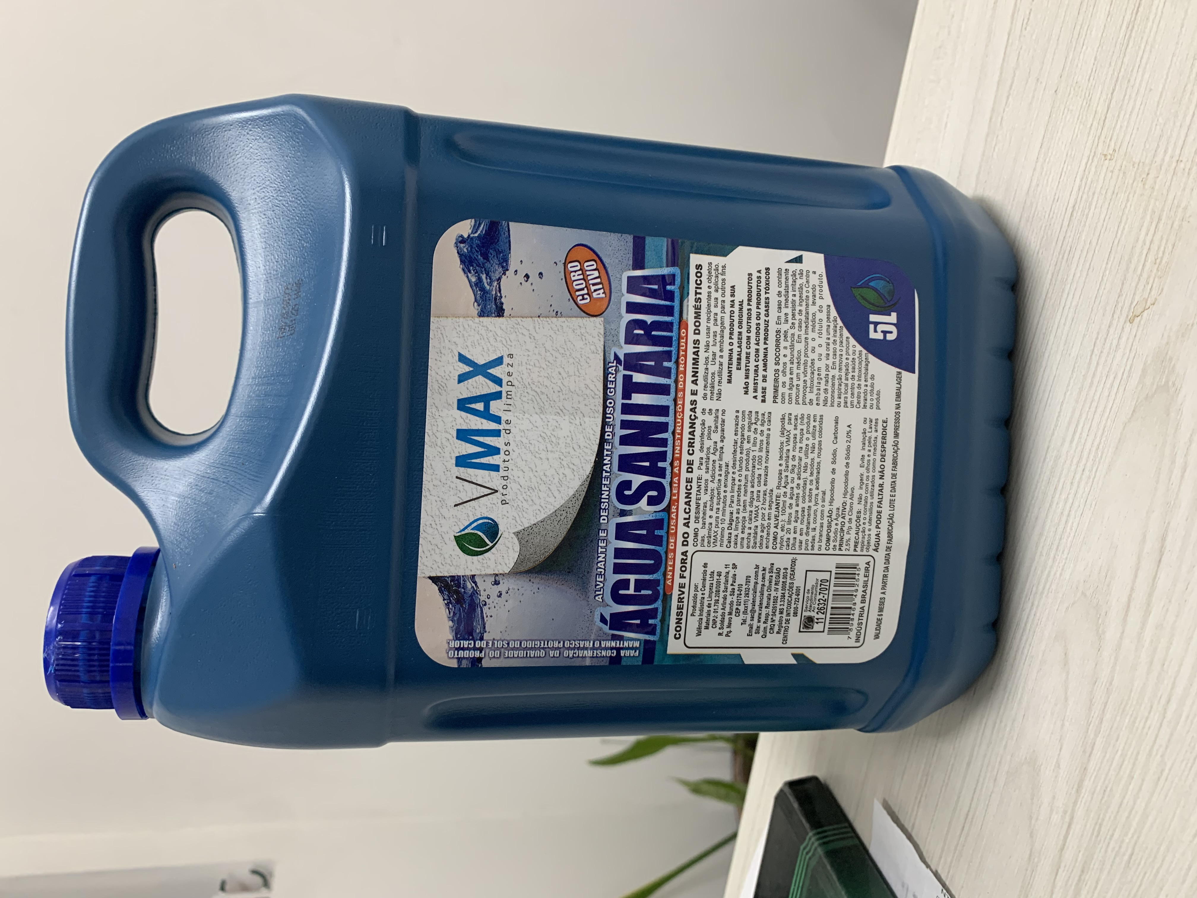 &Aacute;gua Sanit&aacute;ria Vmax 5 Litros Val&ecirc;ncia